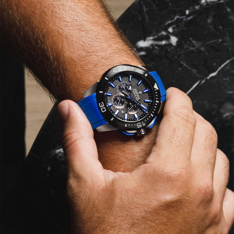 Montre Homme : L’Alliance Parfaite Entre Élégance et Modernité